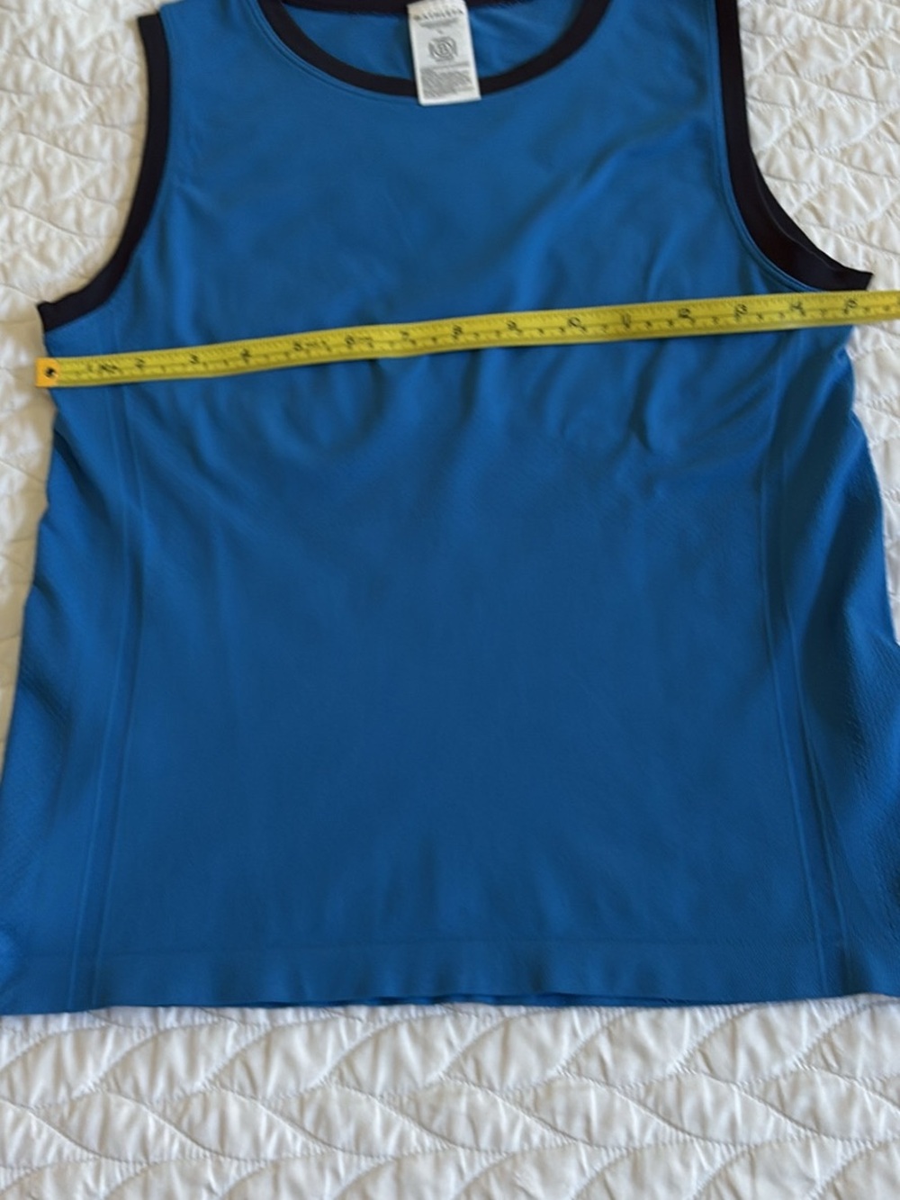 Athleta Momentum Flex Muscle Tank.  Blue with Black Trim Women’s Medium. - Picture 2 of 4